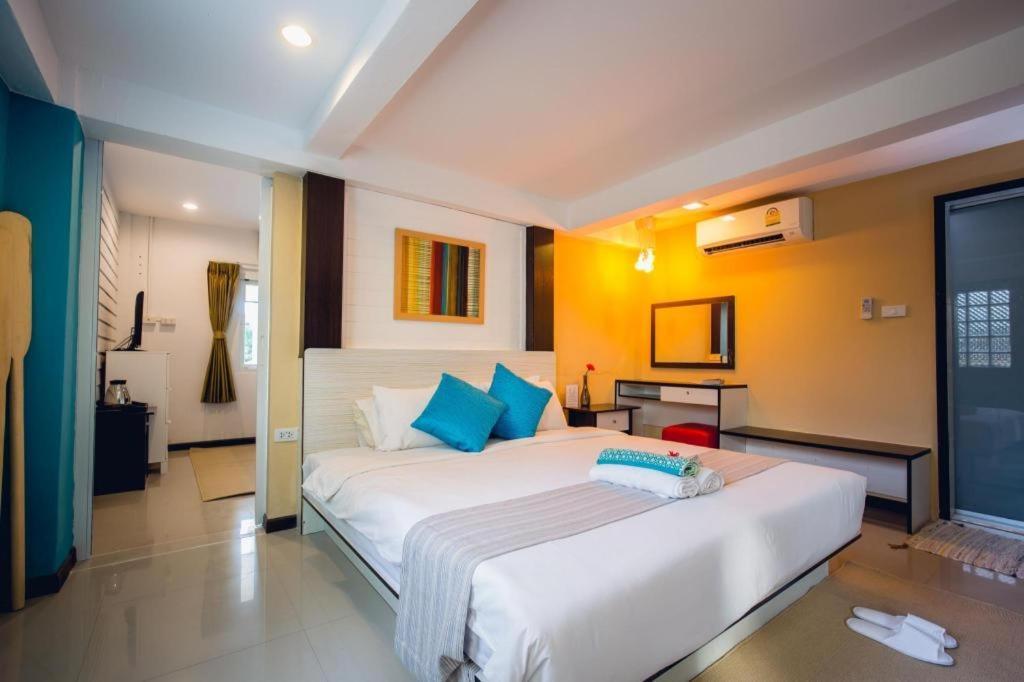 Anchor Boutique House Otel Patong Dış mekan fotoğraf