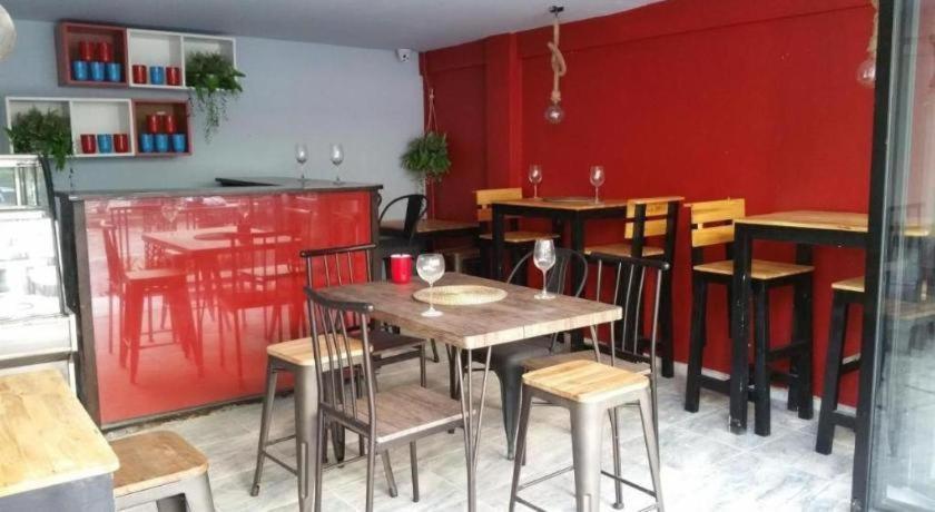 Anchor Boutique House Otel Patong Dış mekan fotoğraf