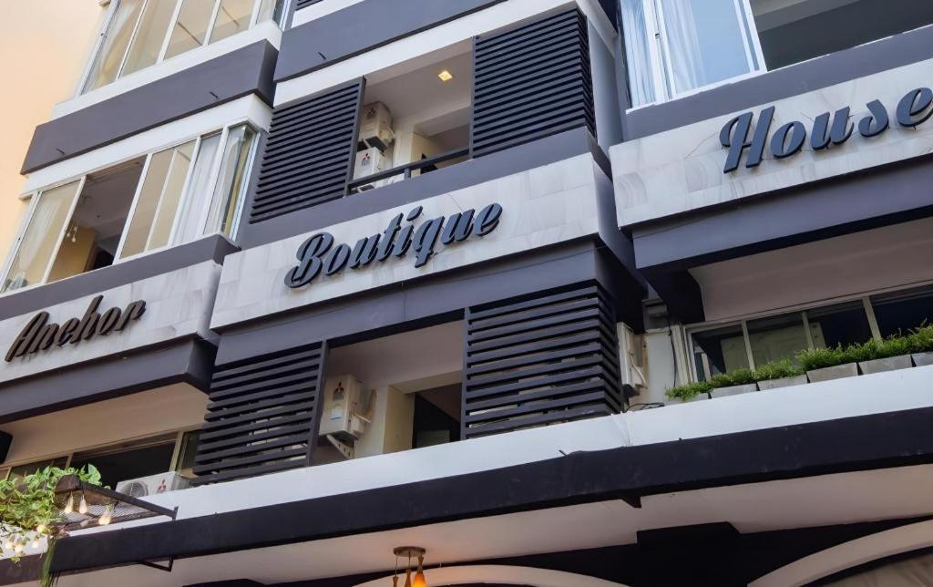 Anchor Boutique House Otel Patong Dış mekan fotoğraf