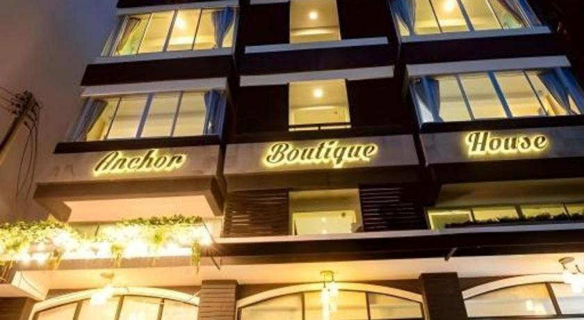 Anchor Boutique House Otel Patong Dış mekan fotoğraf